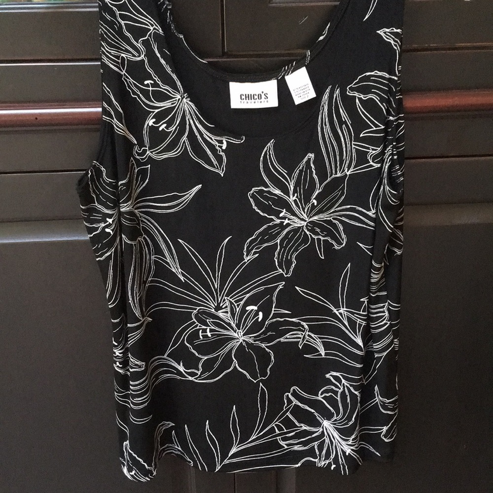 Chico’s stretch top sz 2